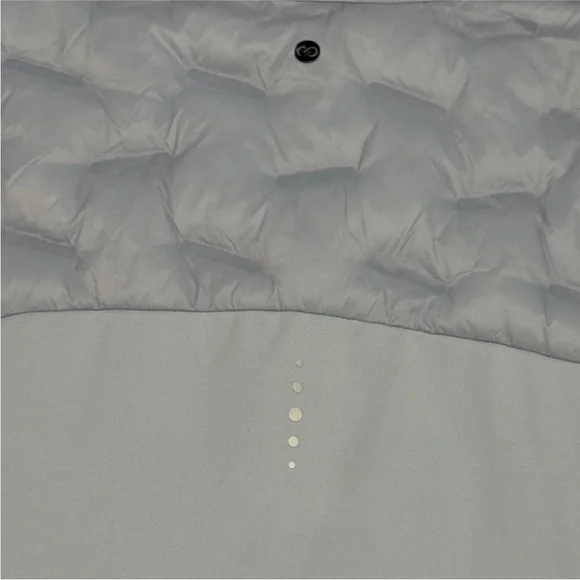 CALIA by Carrie Underwood Light Blue Quilted Vest - Picture 11 of 12